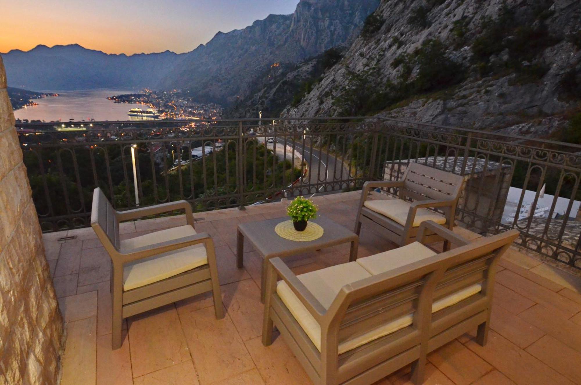 Boka Devine Residence Kotor Extérieur photo