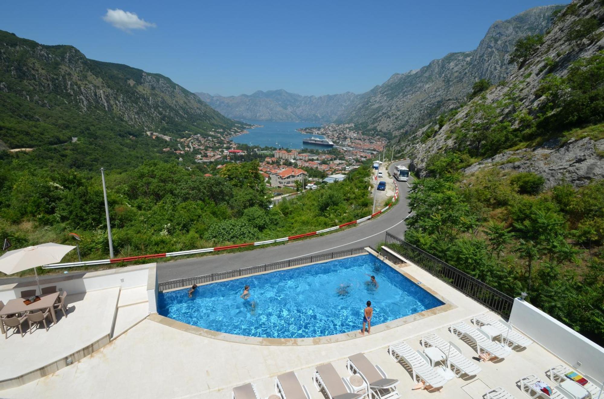 Boka Devine Residence Kotor Extérieur photo